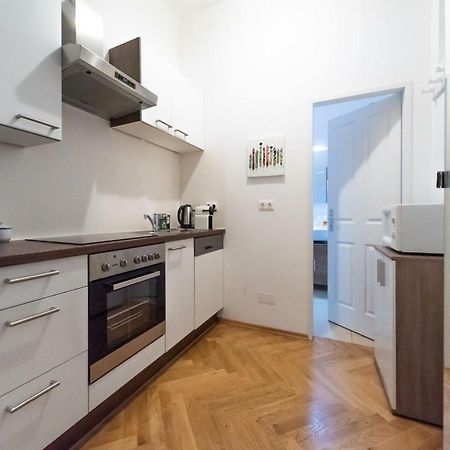 Prater Studio Next Fair, Un, Wu And City Center Apartment Vienna Luaran gambar