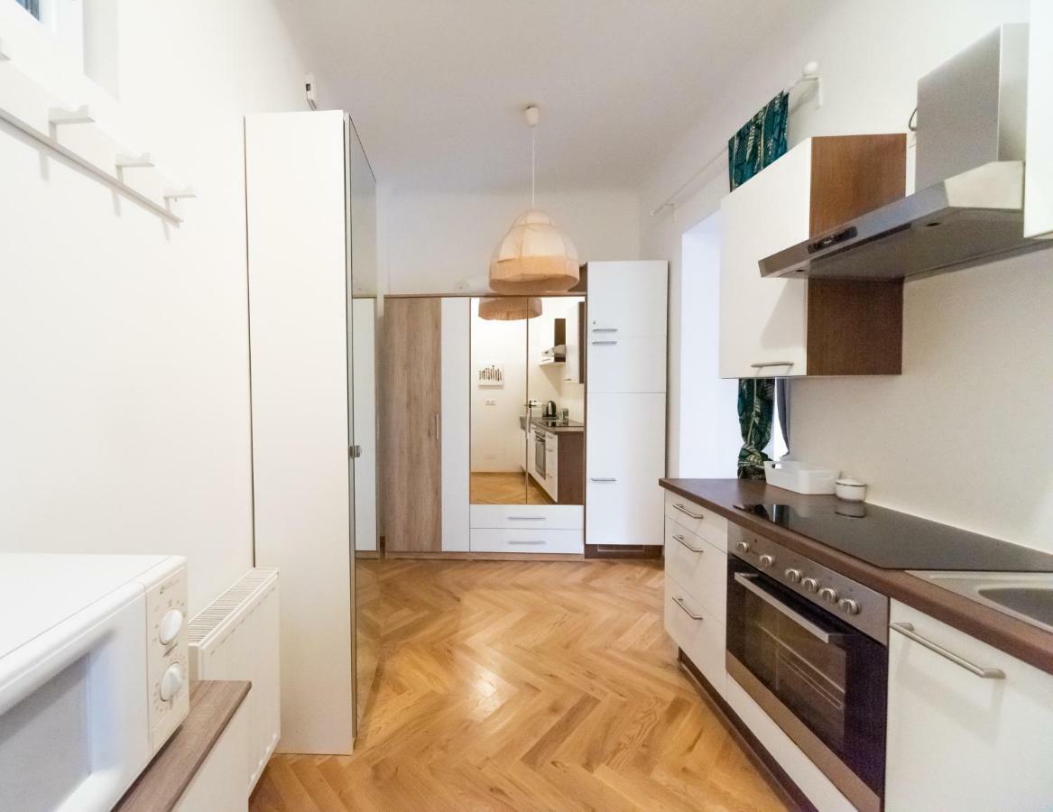 Prater Studio Next Fair, Un, Wu And City Center Apartment Vienna Luaran gambar