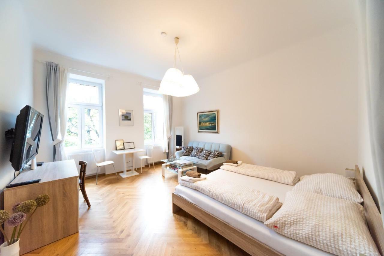 Prater Studio Next Fair, Un, Wu And City Center Apartment Vienna Luaran gambar