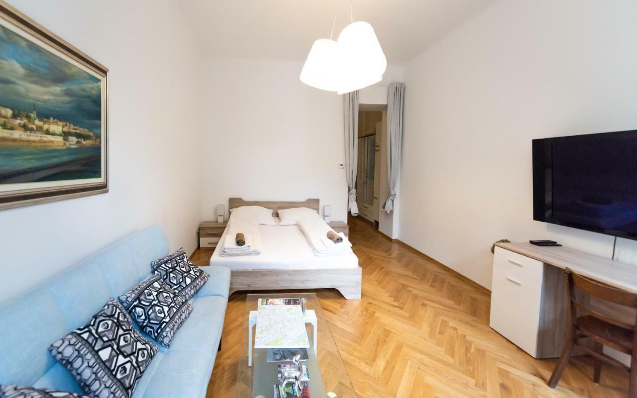Prater Studio Next Fair, Un, Wu And City Center Apartment Vienna Luaran gambar